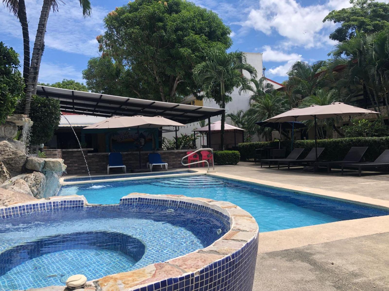Hotel La Sirena Playa Jacó Extérieur photo